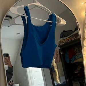 Lulu lemon V neck tank top💙